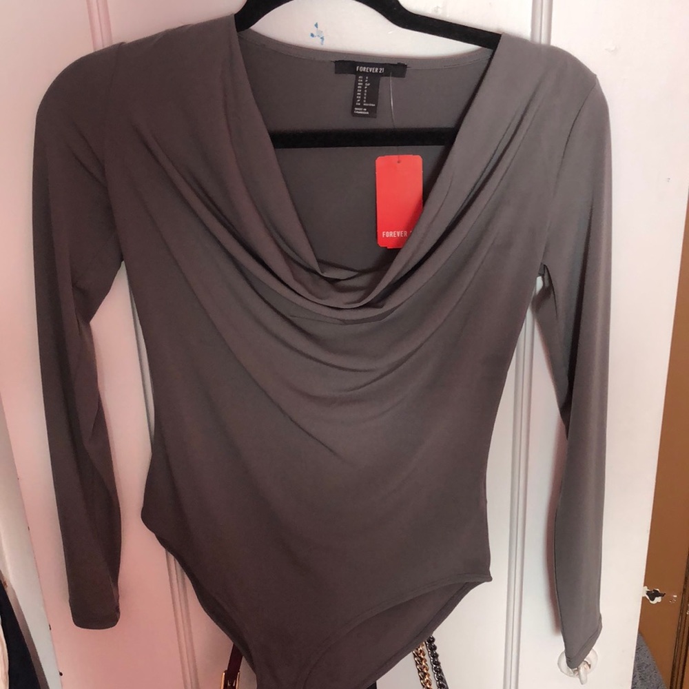 Green bodysuit scoop neck